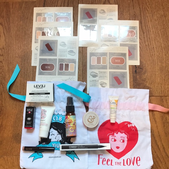 Makeup Forever Other - NWT makeup bundle
